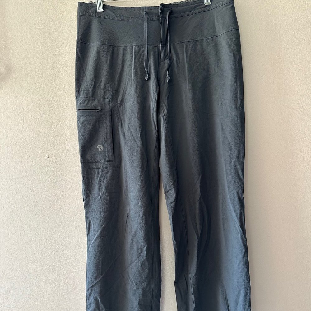 Women's Mountain Hardwear Pant - Water Resistant - Grey Size 8 - EUC